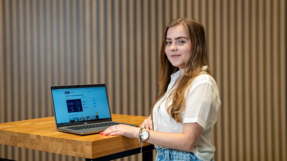 woman working on laptop