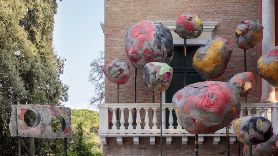 Phyllida Barlow exhibition artwork in Venice
